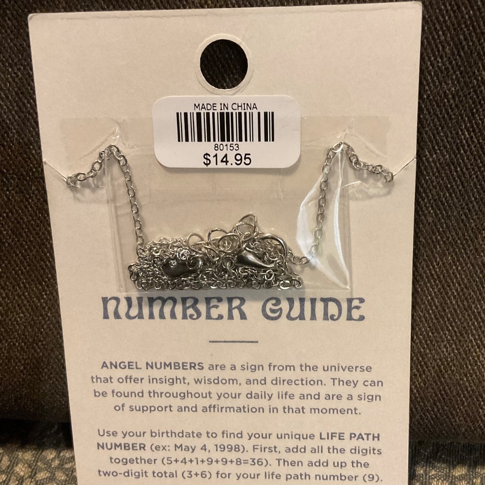 NWT  “888 Angel 👼 Number” Necklace - Picture 2 of 2